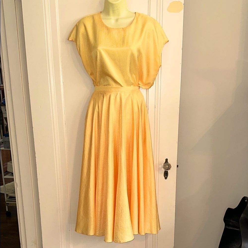 Vintage 80s Noah’s Flood‎ Two Piece  Yellow Satin Polyester Skirt Set